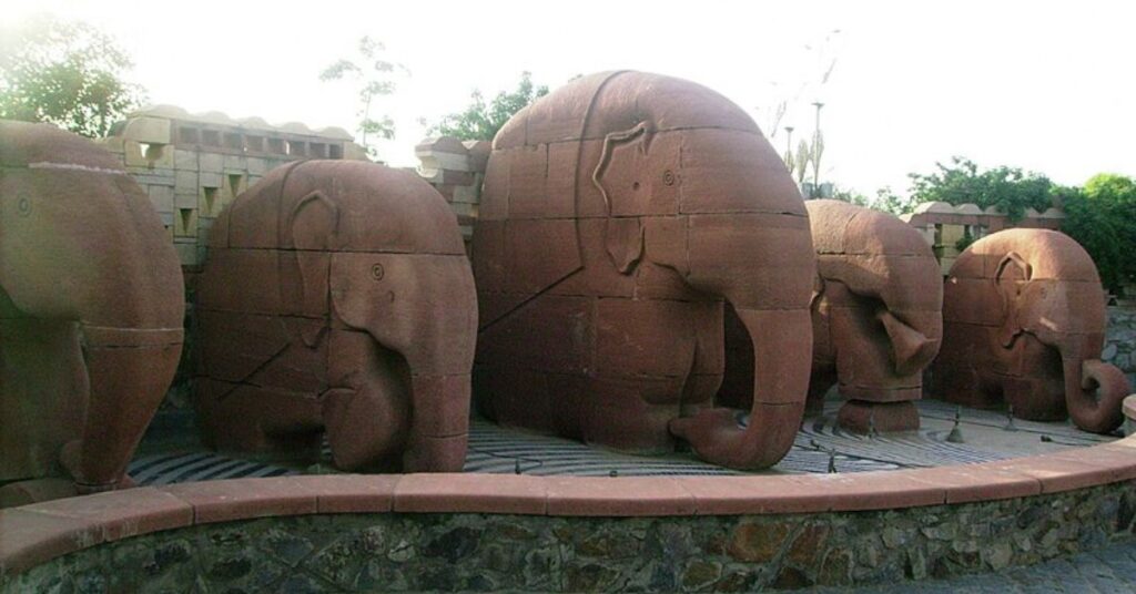 Places to Visit in Delhi