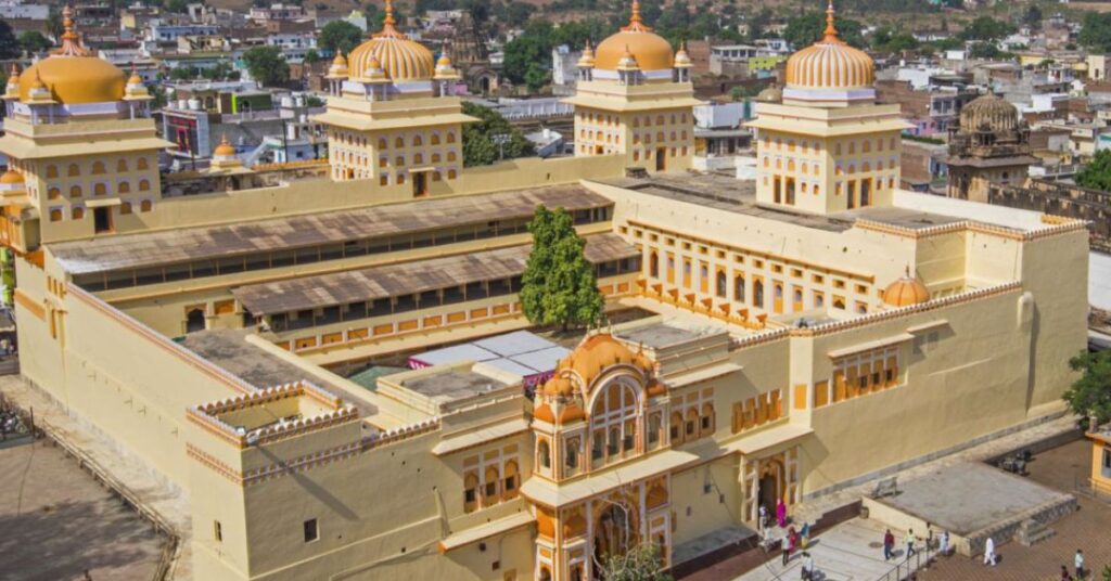 Places to Visit in Orchha