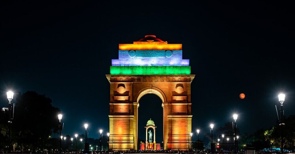 Parks in Delhi, India Gate Lawns