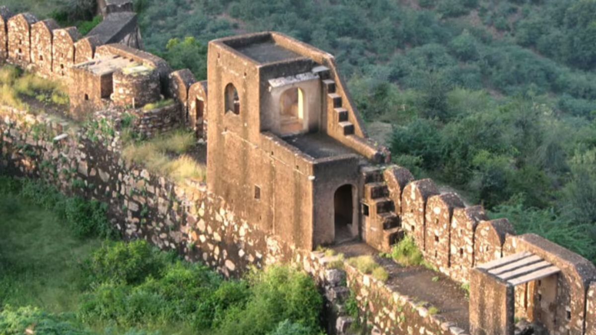 Read more about the article 12 Best Places to Visit in Ajmer